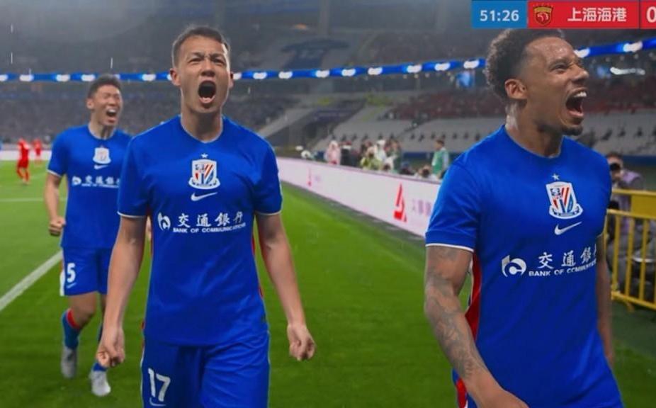 新外援拉斐尔-拉唐头槌制胜，申花主场1-0海港，取得了新赛季首场上海德比的胜利！