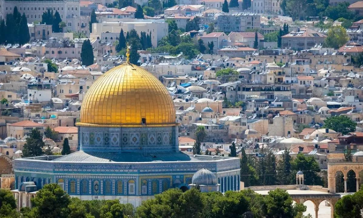 全网怒了，一场针对以色列的联合谴责，直接在国际上炸开了锅，足足8个国家站在一起，