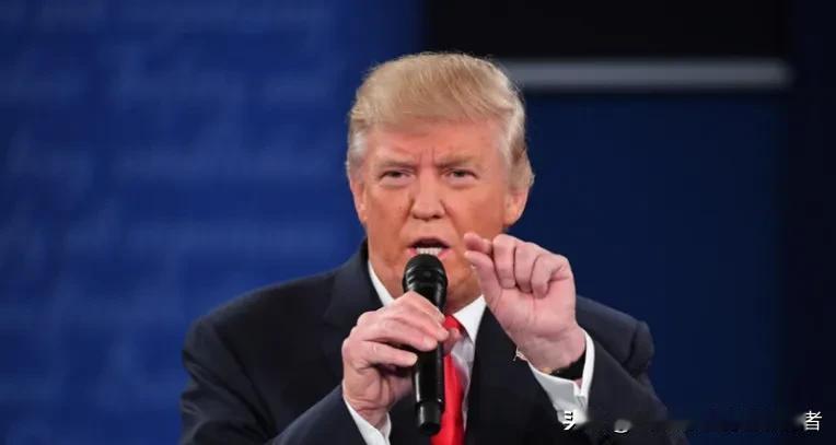 扛不住了！美国突然传来大消息2025年11月18日，华盛顿消息，美国前总统特