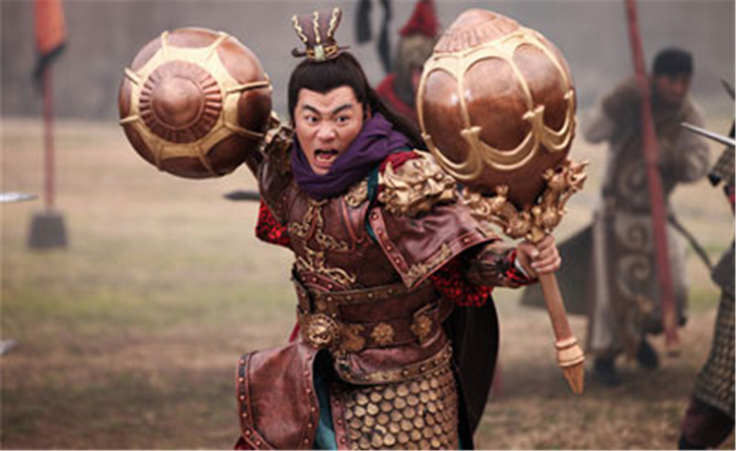小说中说：李元霸是金翅大鹏雕临凡，李存孝是铁石星君转世；李元霸手中使得是一对八百