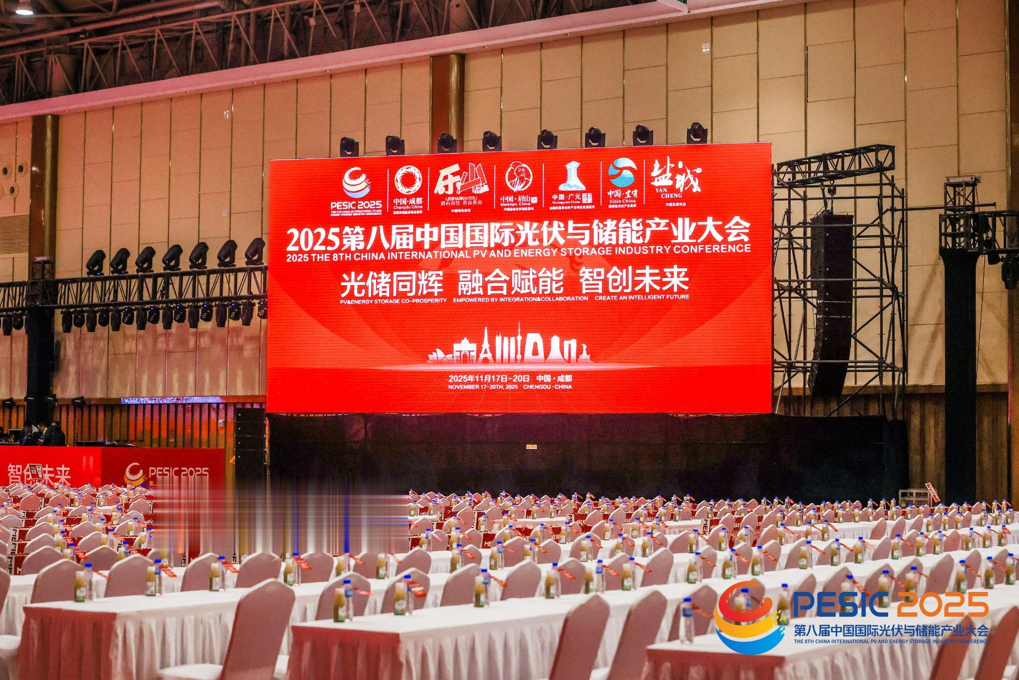 生存博弈下的光伏技术暗战: BC异军突起, “钙钛矿5年内对BC形成不了竞争力”