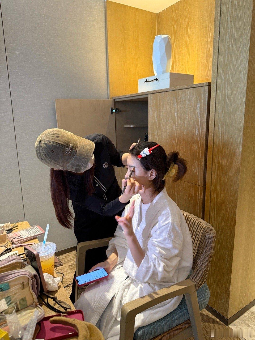 给大家发一些婚礼前和朋友们的时候​​​