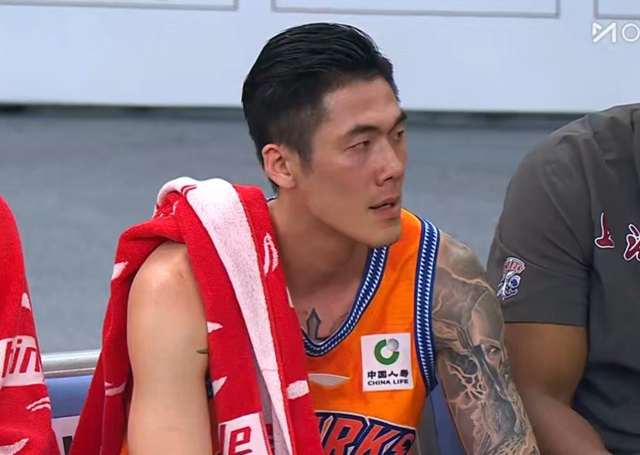 CBA俱乐部杯决赛上海114：94战胜了山西卫冕成功，拿到了第二届杯赛冠军。比赛