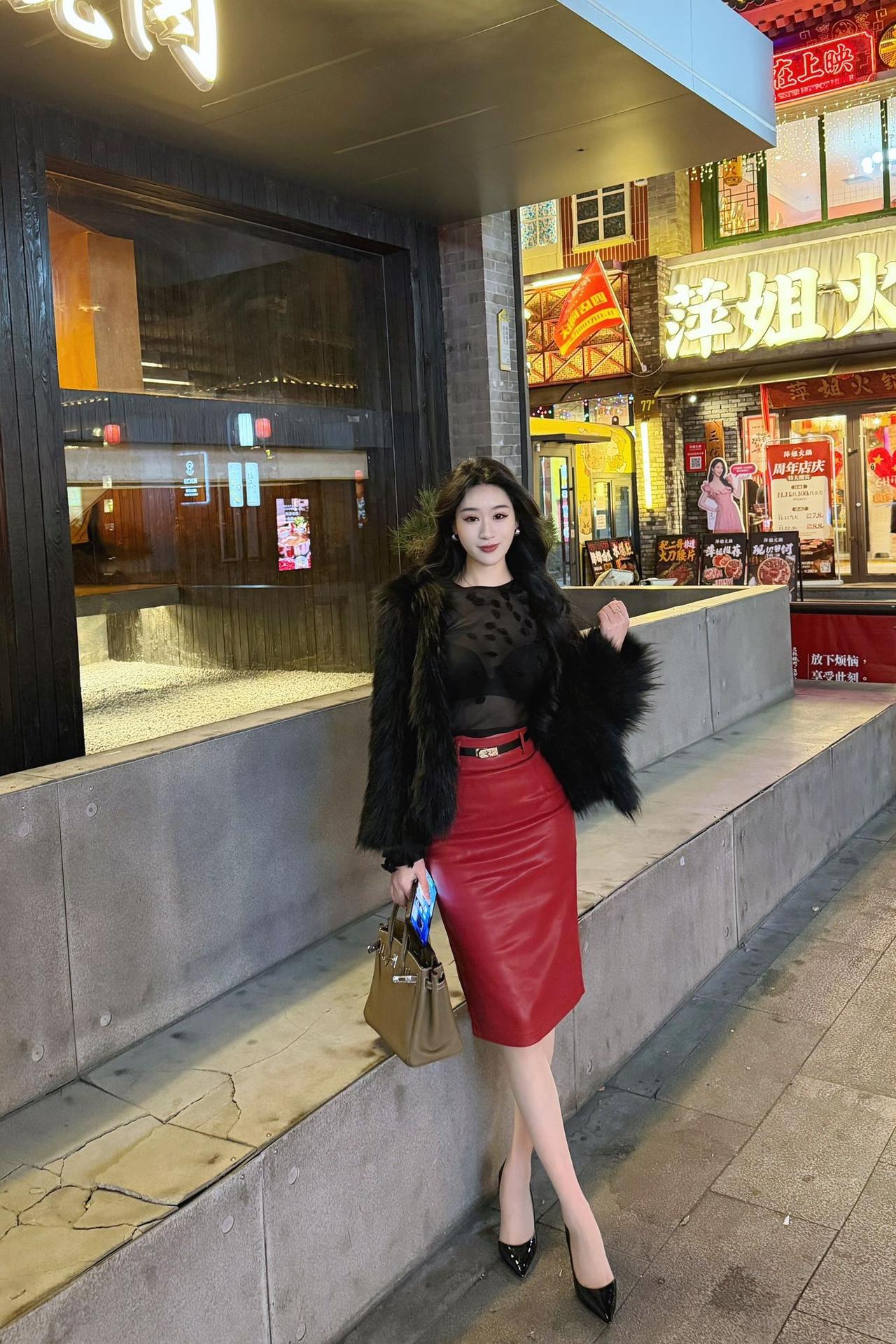 当别人说“你脾气真好”“你好文静啊”我就想笑又演过了。每日穿搭分享