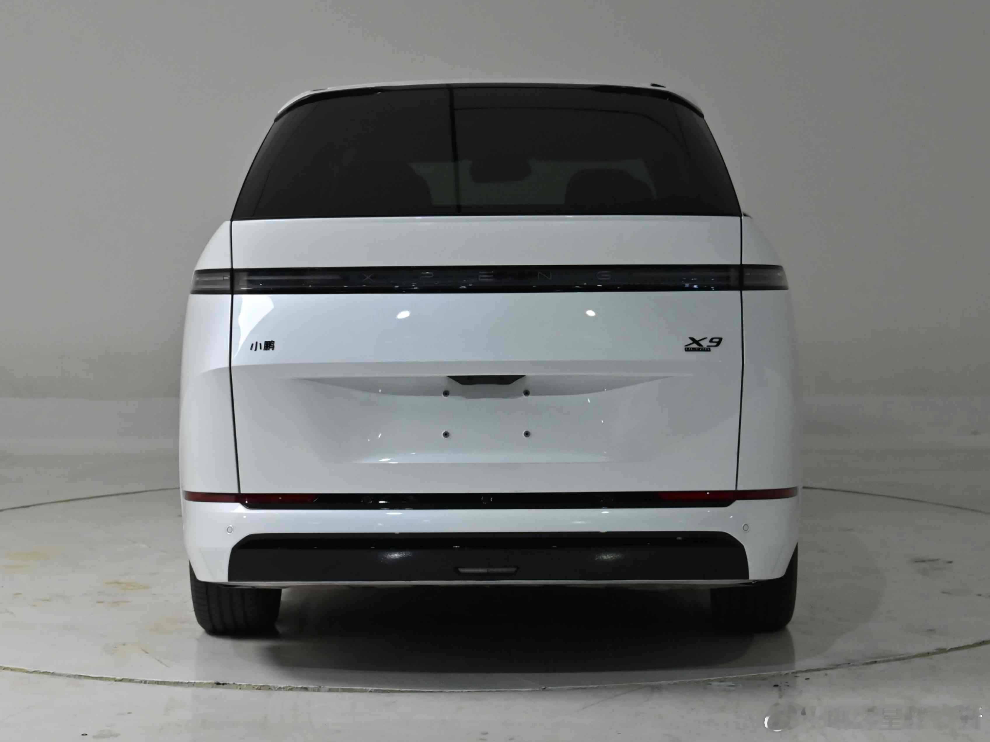 2026款小鹏X9纯电版的申报图来了-车身尺寸长宽高5316/1988