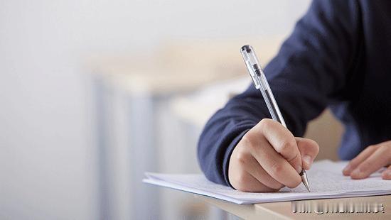 别再骂了！孩子脆弱不自信，根全在家长身上🔥很多家长总抱怨孩子脆弱、玻璃心、不