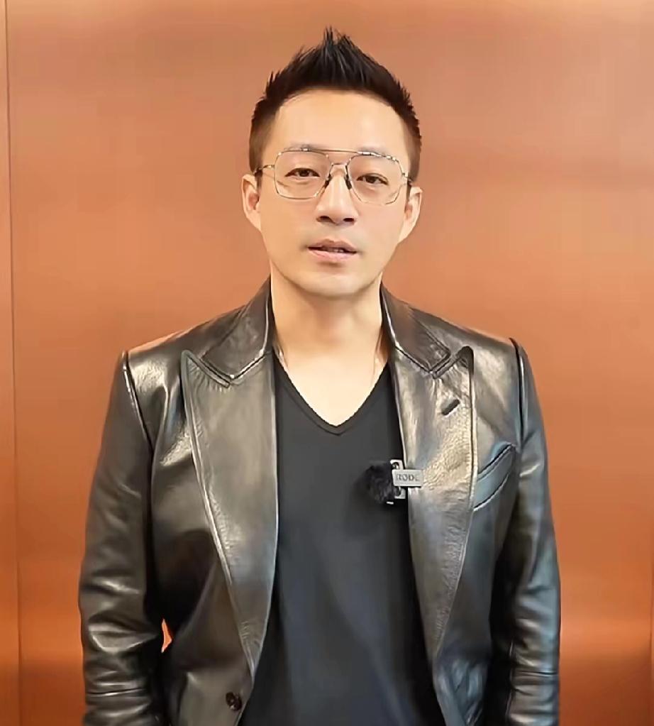 说实话现在路过麻六记门口脚底下都得犹豫两下。真不是挑剔口味，也不是嫌