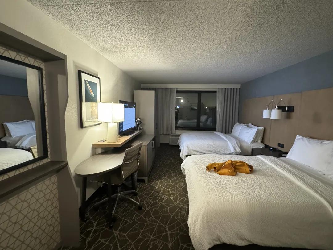 你敢相信吗？在美国，那些流浪街头的无名尸，被法医助理戏称为“拼高达”和“史莱