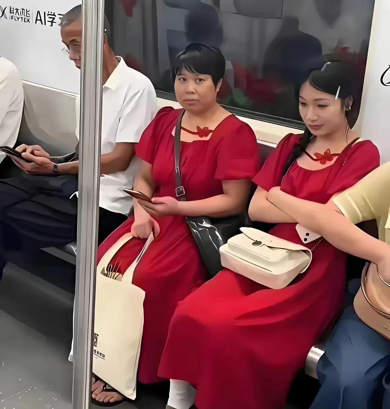 我敢打赌，这女的估计想下车