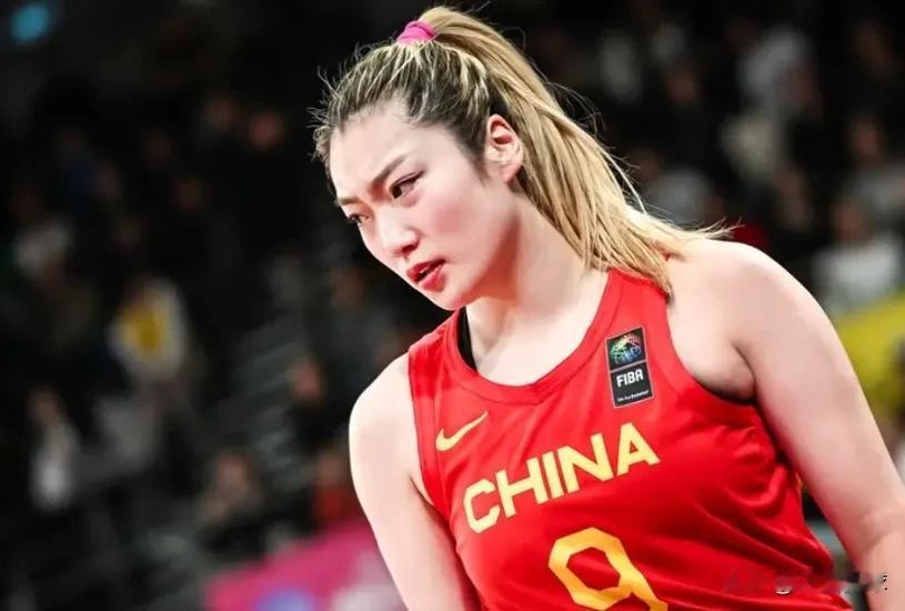 两负澳大利亚！中国女篮塞翁失马！立刻整改三大短板，征召四大王牌在刚刚结束的热
