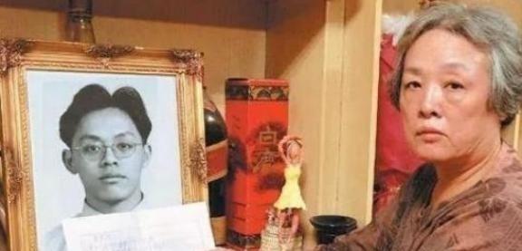 1997年，士兵江国庆强奸女童被判死刑，枪决前江国庆咬牙切齿地诅咒说：“人不是我
