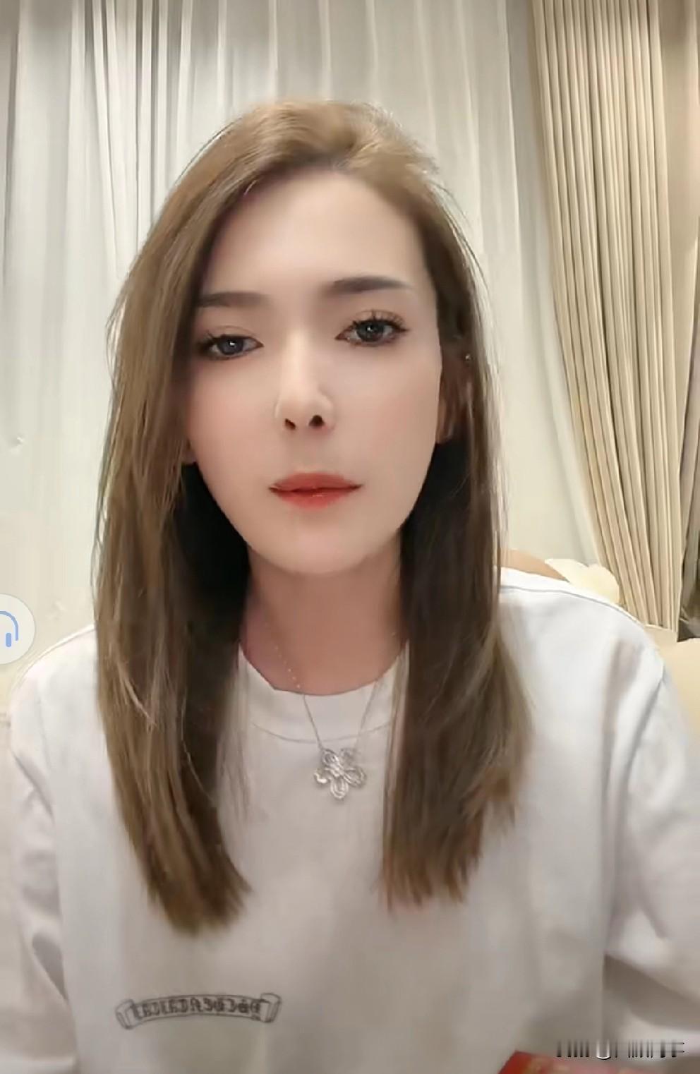 白雨表态以后不管真的假的，直播间不提老狗了，没有底线的人没必要再纠缠！