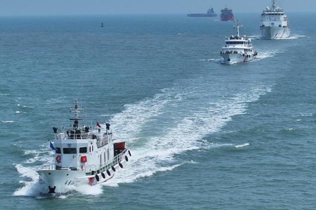 台湾海峡今天实弹射击，禁止进入！八個字：实弹射击，禁止进入！ 海上的船只全