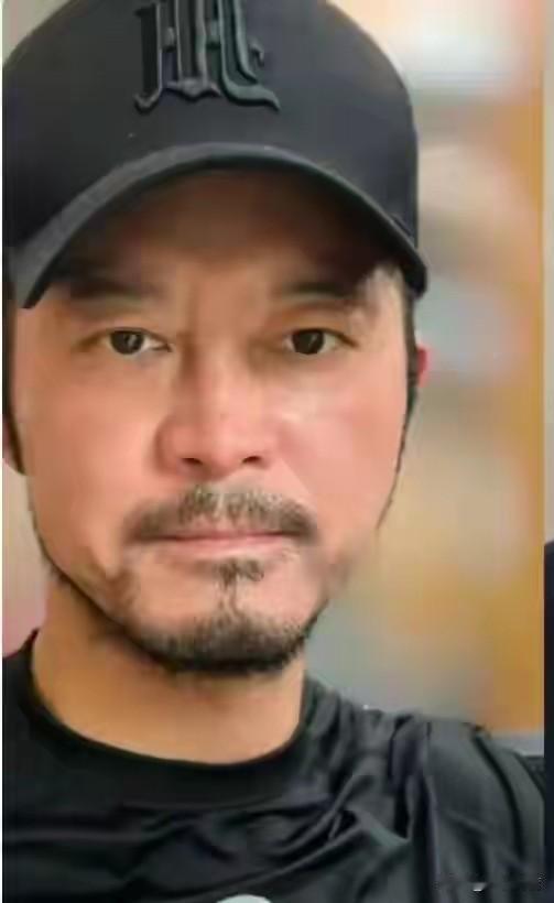 这是沙溢，这是傅首尔，这是孙楠，这是罗振宇，这是郭麒麟，这是贾冰……都说自己靠