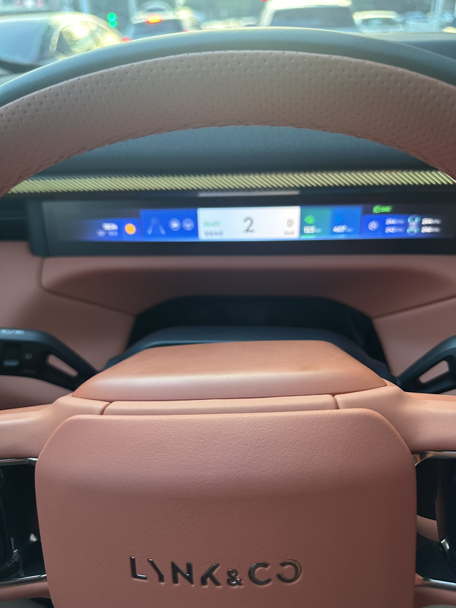 领克900！神奇的领克！车友们！麻烦问一下！！你们的车也是方向盘歪着才能