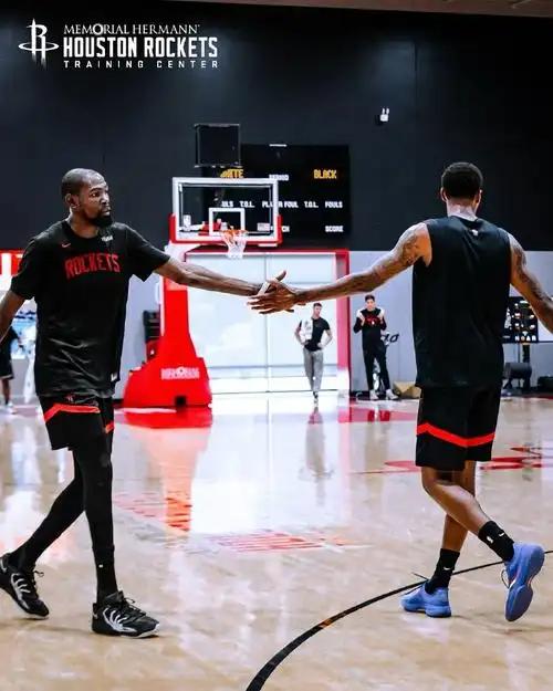 火箭有两个杜兰特，步行者还怎么打火箭战胜步行者，杜兰特轻松砍下30分6篮板5