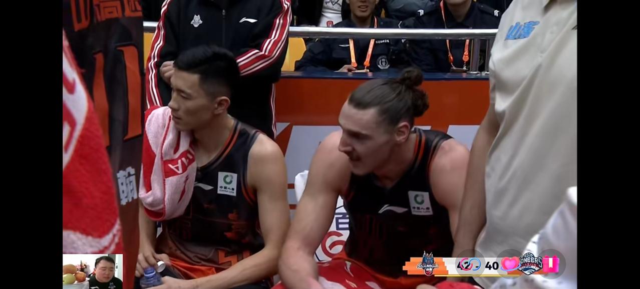 山东高速111：103主场战胜天津。邱彪真敢用兵，如此一场比分焦灼的比赛，邱彪竟