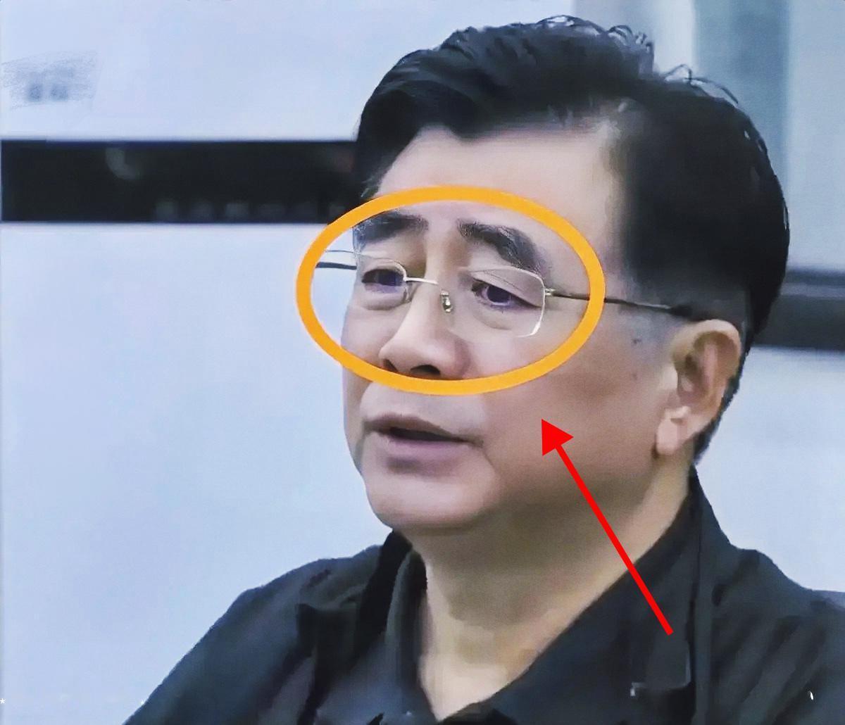 足协主协傻眼了！现在的球迷不但不好糊弄了，还对国足下了狠手，不去现场看球赛就