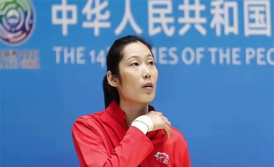 有些人应该搞明白，不是朱婷需要中国女排这个平台，而是中国女排需要朱婷。世界各俱