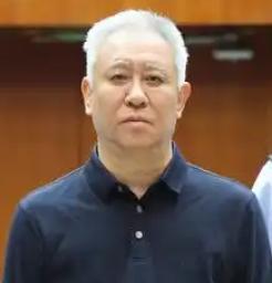 许家印，本科毕业于武汉科技大学，出事前累计为母校捐赠约1.4亿元，捐100
