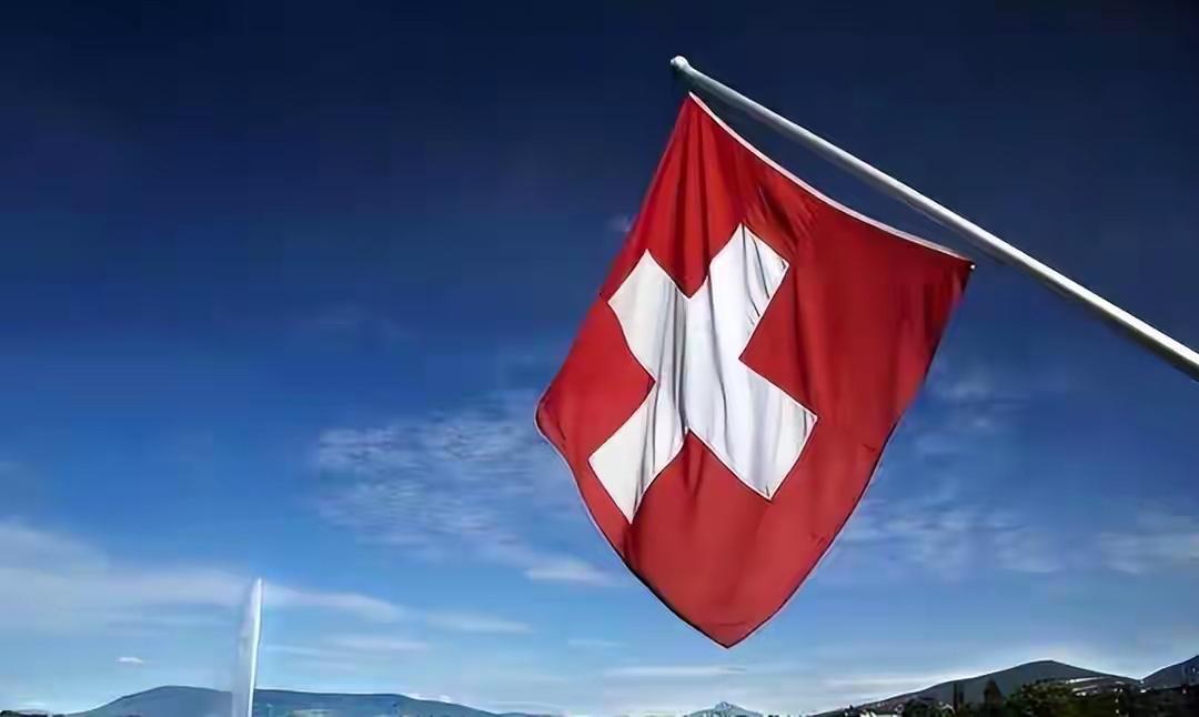 历史开了个玩笑：先倒下的竟不是乌克兰，而是百年中立的瑞士？俄乌冲突打到第四