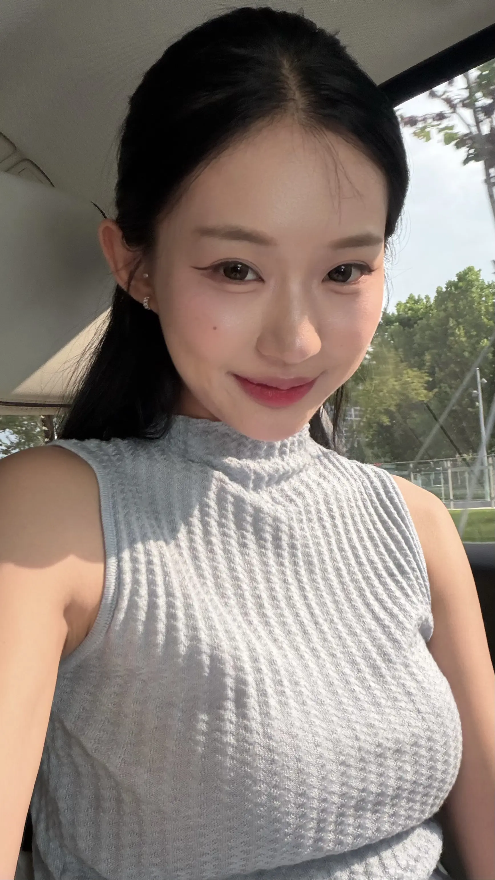 她大我三岁 有着大姐姐的干脆