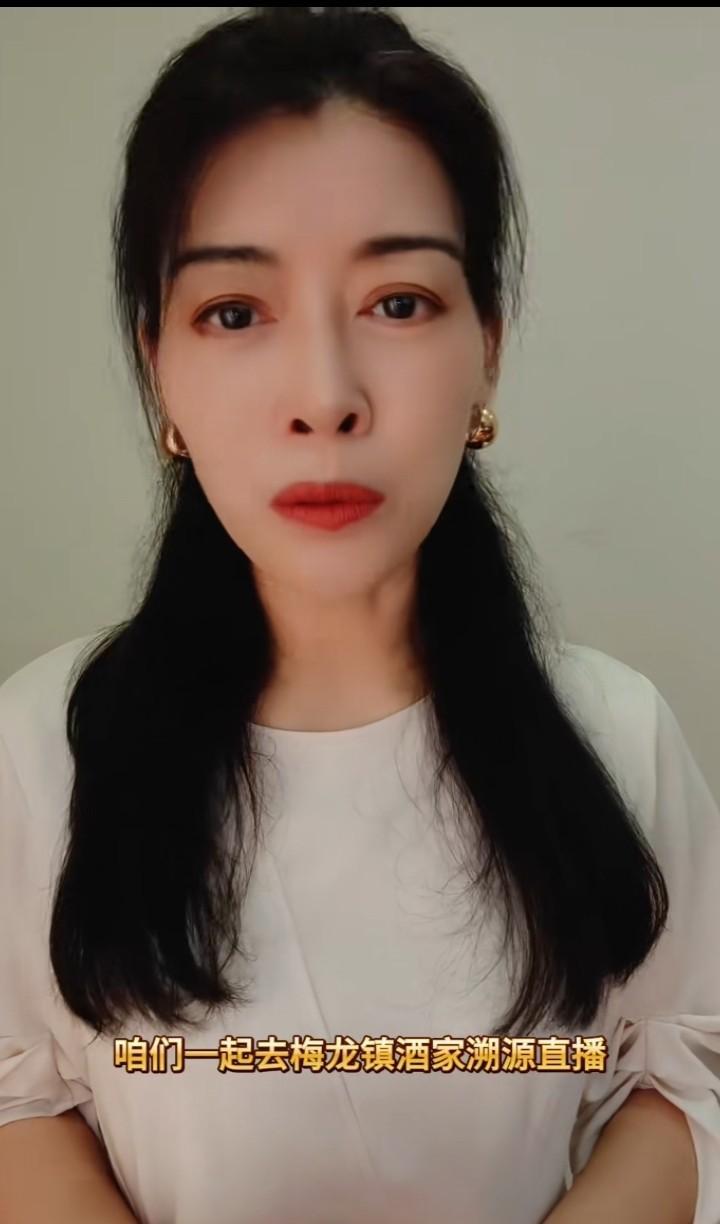 还有这样一出戏啊，一直以为上海大名鼎鼎的梅陇镇酒家跟闵行区的梅陇镇有关，其实压根