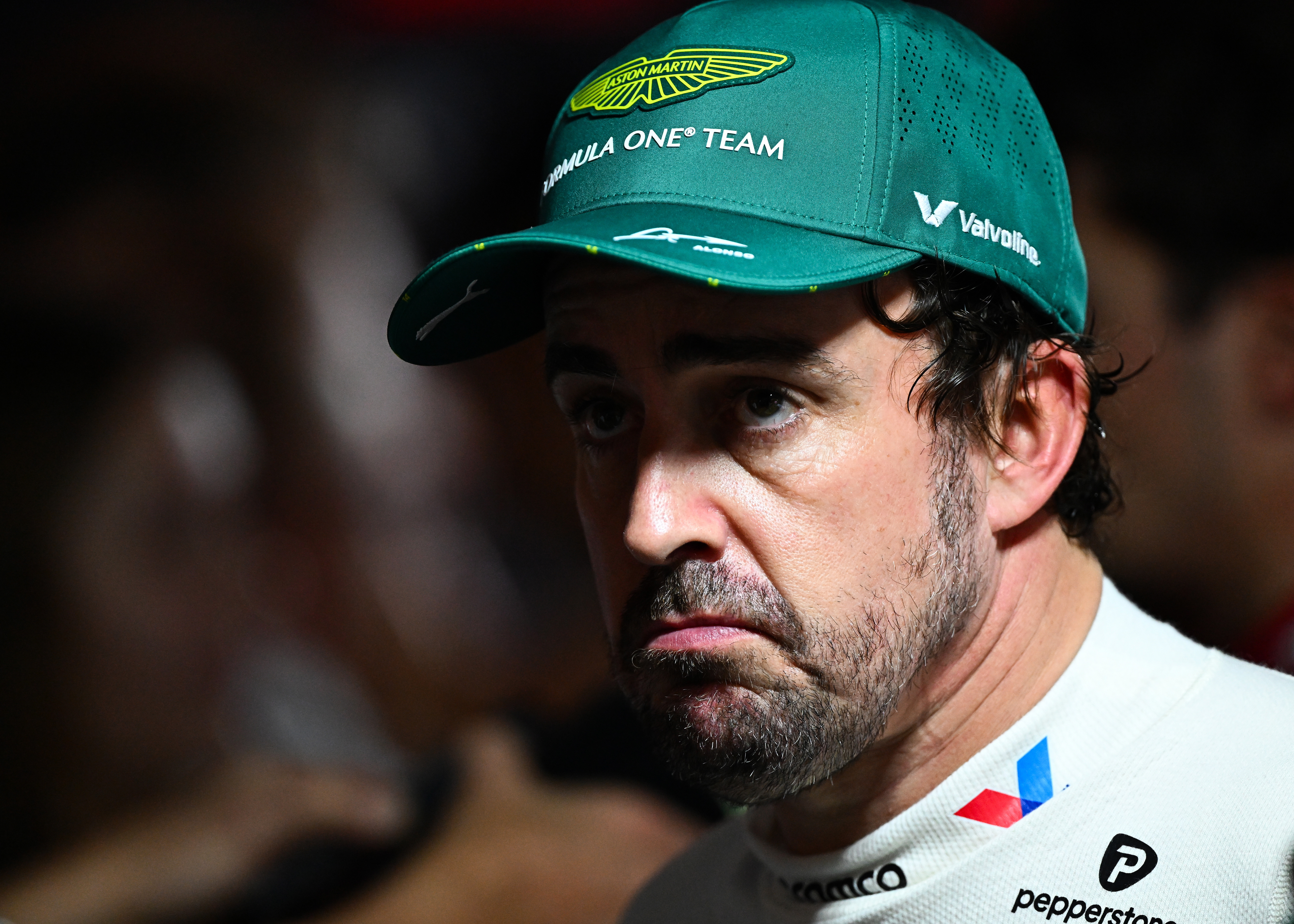 阿隆索称在卡塔尔站正赛中他的赛车打转时，好像是车内有鬼在作祟👻头哥：“不，我当