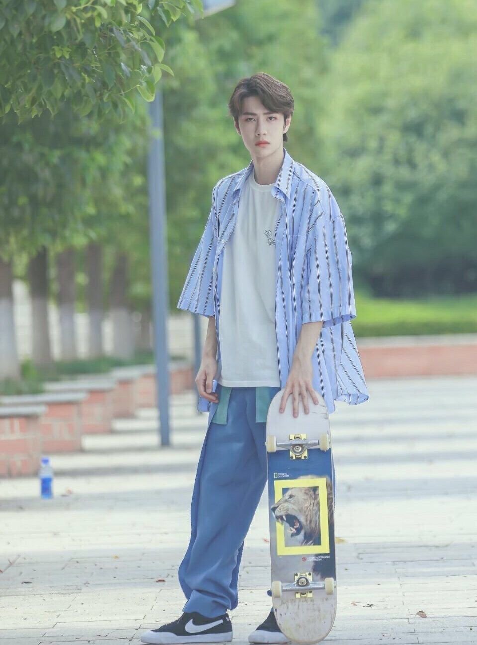 继续来盖楼啦📢📢📢这条↓都来夸王板仔王一博赛道平安王一博的考古日常