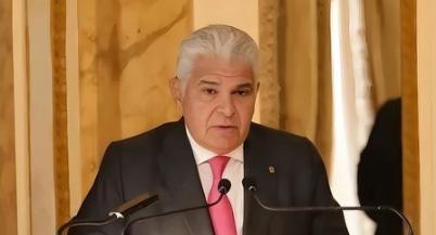 谁能想到，曾经靠着巴拿马运河躺着赚钱的巴拿马，如今会因为自己的一个愚蠢决定，亲手