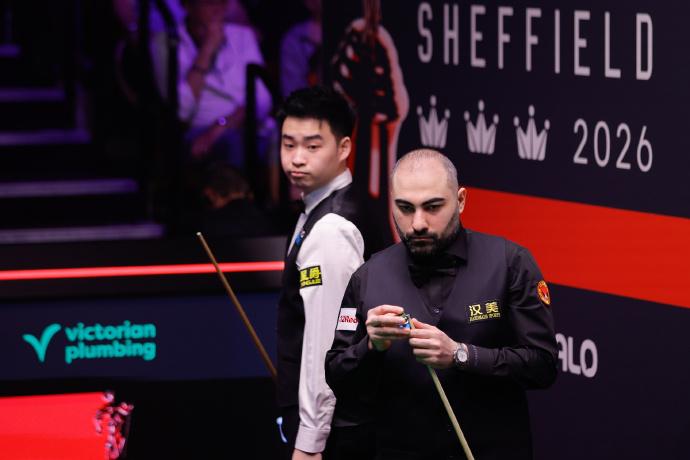 9连鞭啊，斯佳辉。唯一的一位排名前16选手正式出局，就是中国球员斯佳辉。