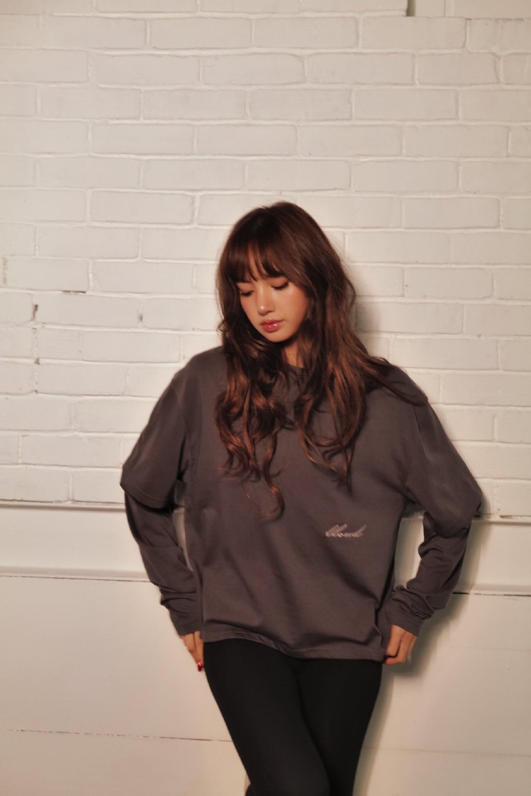 #LISA#姐姐今年刚满18吗​