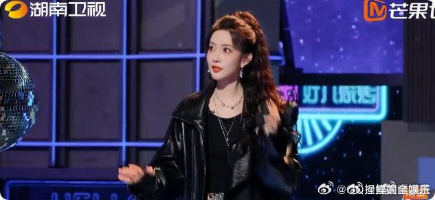 孟子义孟子义打碟这几下谁懂啊！孟子义打碟超惊艳！帅起来超酷，甜起来也超可
