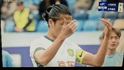 61183名球迷的呐喊，依然无法挽回英博的失败。在绝对的实力面前，主场优势确实有