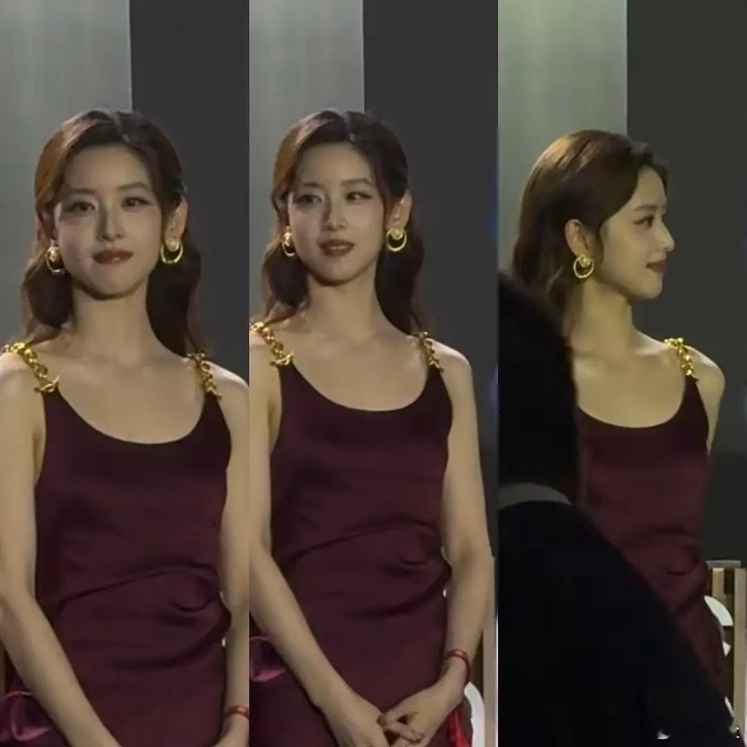 原来章泽天参加各种时尚活动是为了帮助刘强东的事业呀，果然美貌也是一种名片