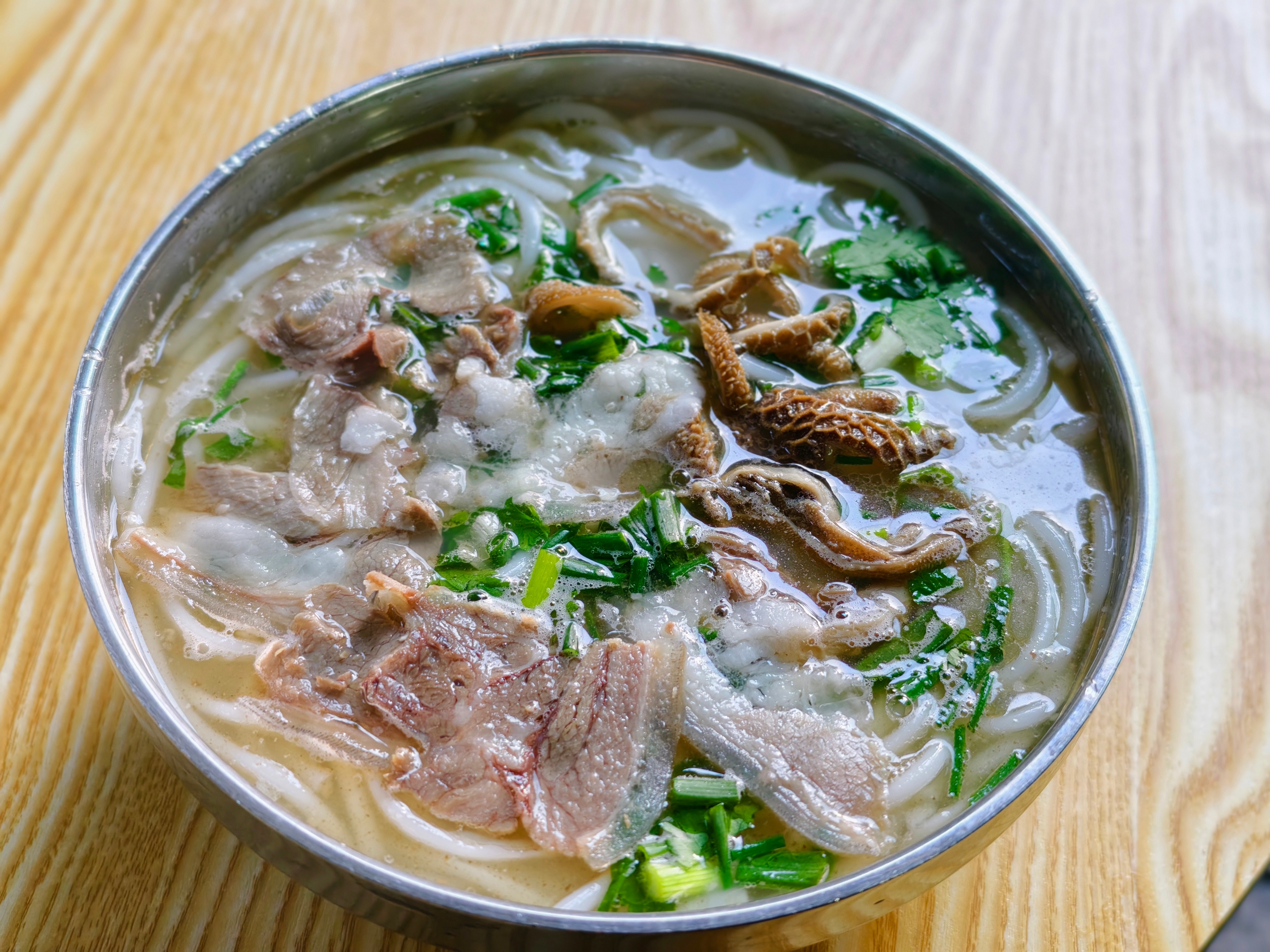 干了这碗攀枝花羊肉米线还有三碗​​​