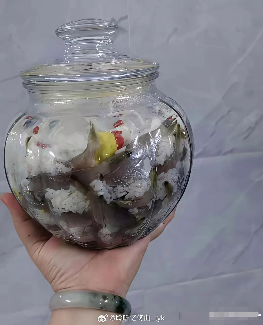 刚娶的越南媳妇给我整的第一顿饭，同事们都看傻眼了