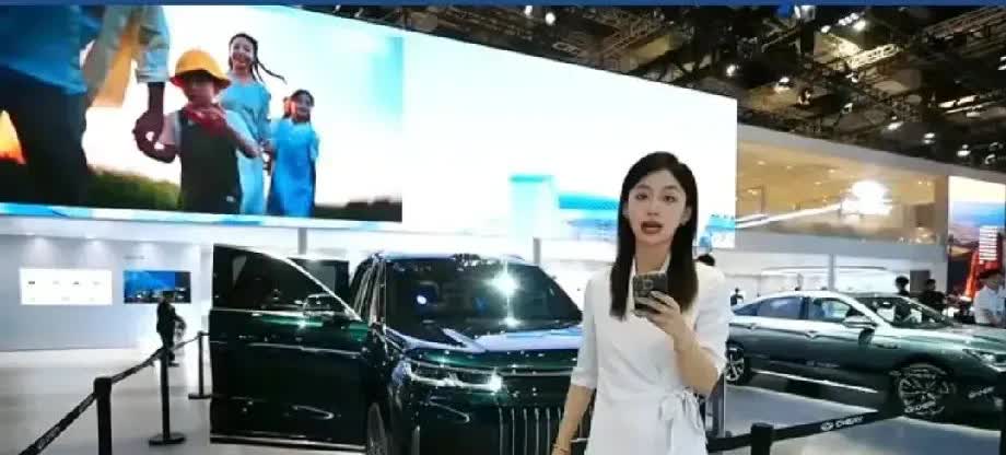 听我一句劝，买车不纠结：​1、55万——买奔驰