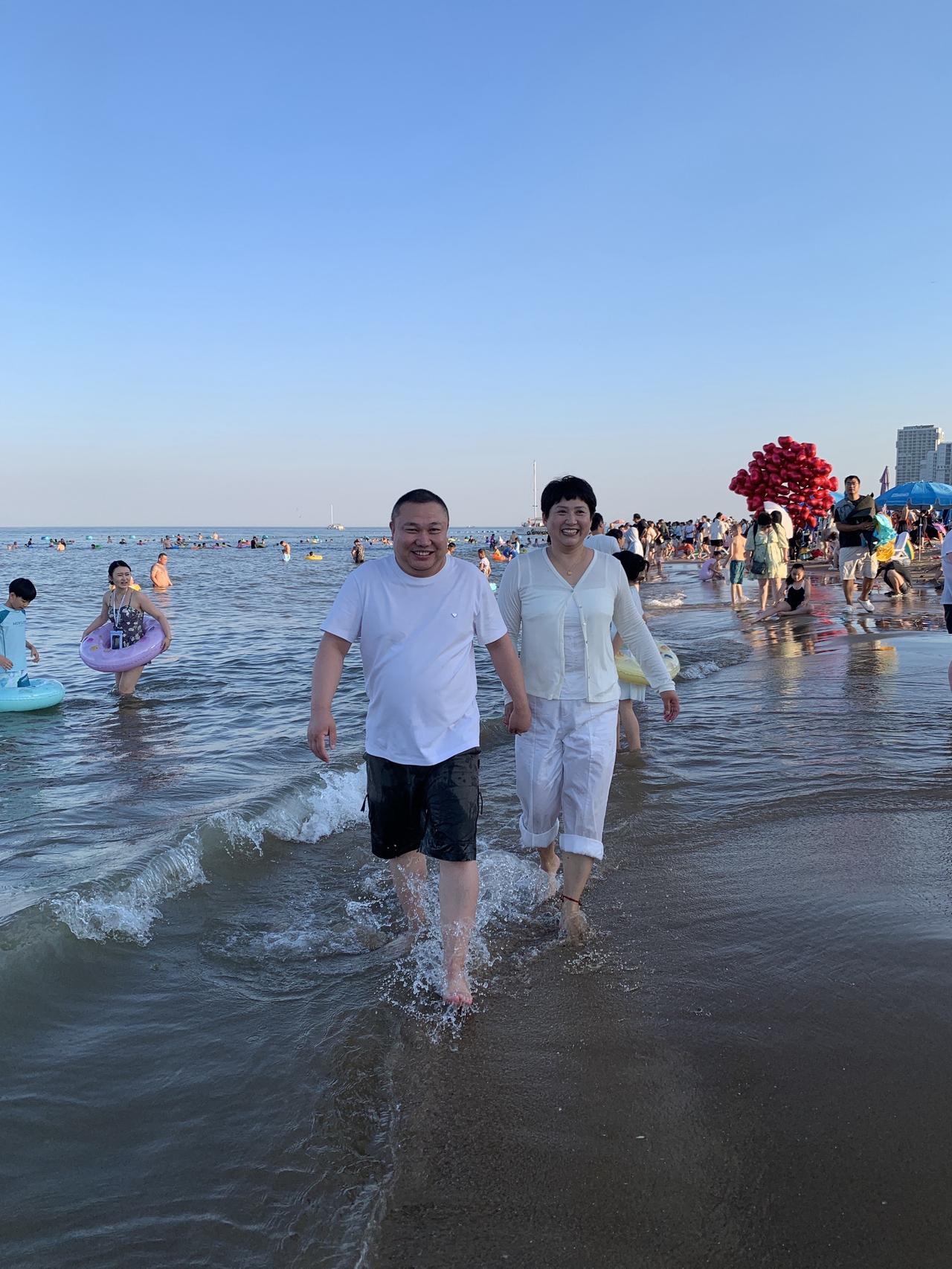 避开燥热，来海边肆意踏浪，咸咸海风、层层浪花，这才是夏天该有的模样夏日海边海边