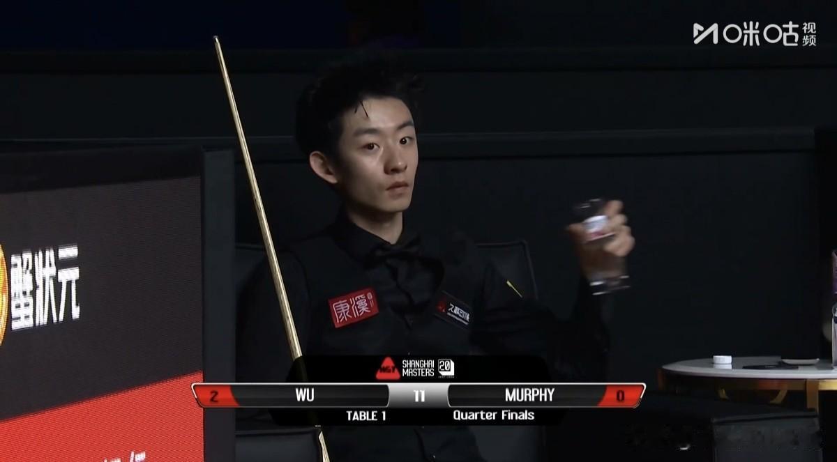 3：1，行云流水，吴宜泽领先墨菲进入中场休息！北京时间今晚，202