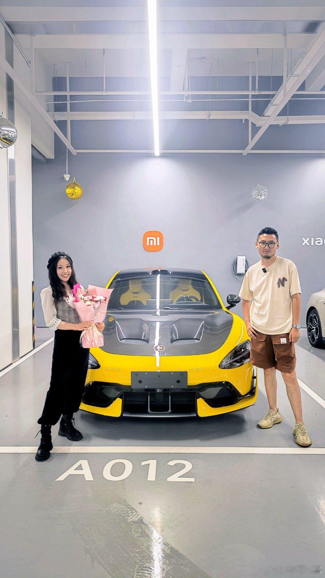昨天提车，今天达成300公里，解除驾驶安全保护～拥有了一台1548匹的拍摄车小米