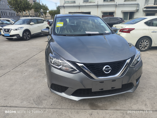 新轩逸经典24款提车用车叨叨平时用车少到现在表显一千公里多一点点。这车价格也透