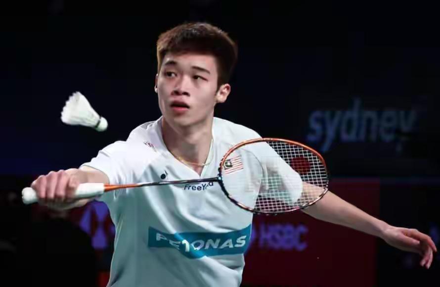黄智勇复出不久再遭重创！在马来西亚大师赛面对伍家朗并先赢一局领先的情况下中途退