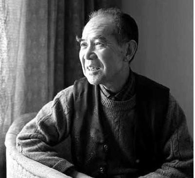 毛主席睡觉前散步，曾对秘书高智坦言：其实全国我只管两个半人。毛主席这一生一直很注