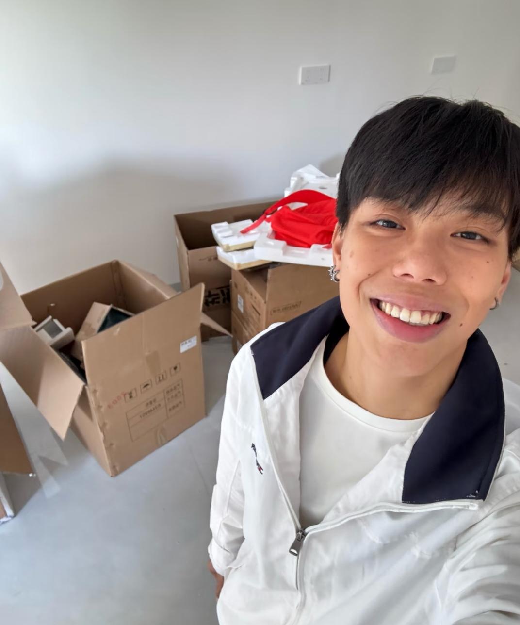 黑马全运会女子100米跨栏冠军刘景扬晒出了自己珠海的房子我们大家可能觉得明星