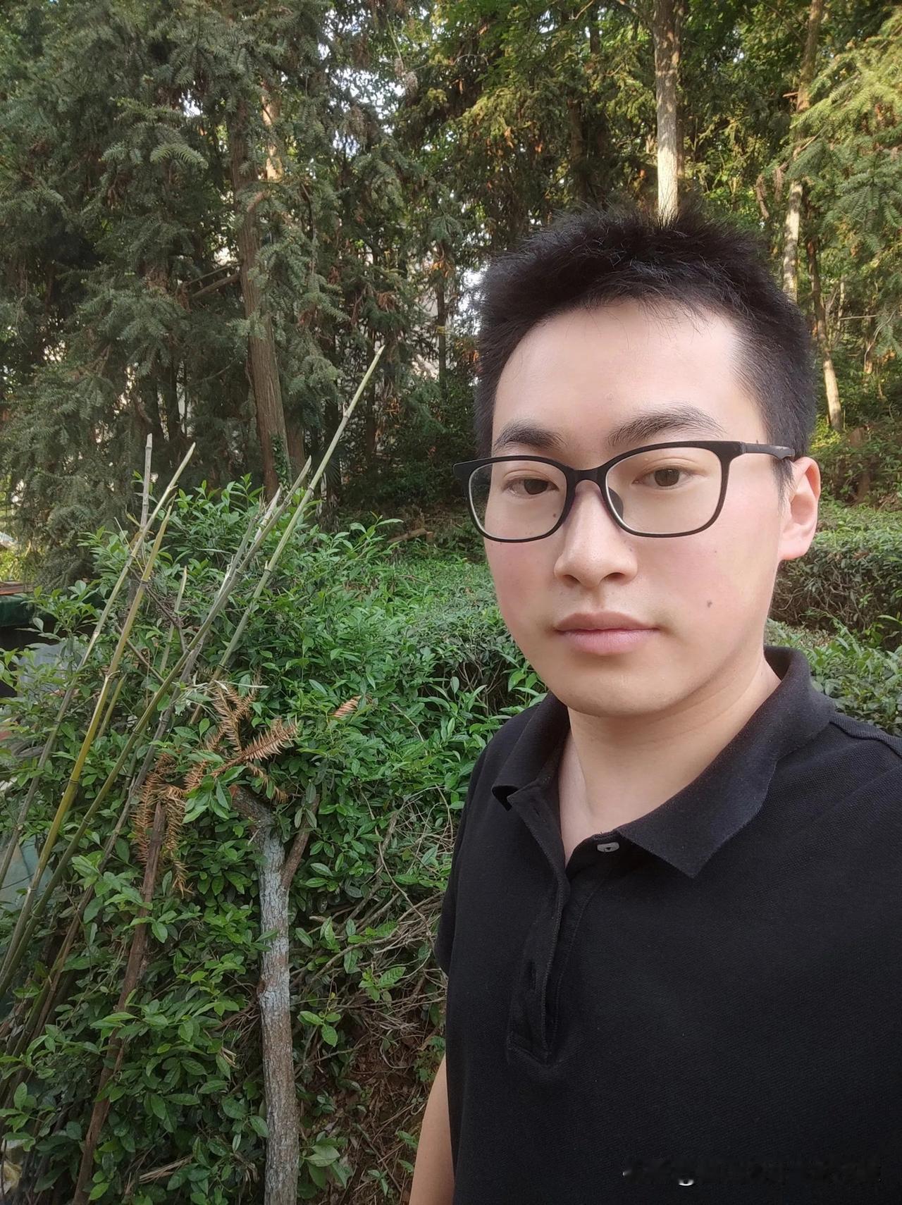 现在网上卖茶叶都在流行讲故事了，小陈你为啥也不讲讲故事，这是前几天我的茶友和我说