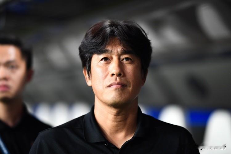 不吹不黑！韩国教头徐正源也不过如此，带领中超球队辽宁铁人竟然踢不过中乙球队大连可