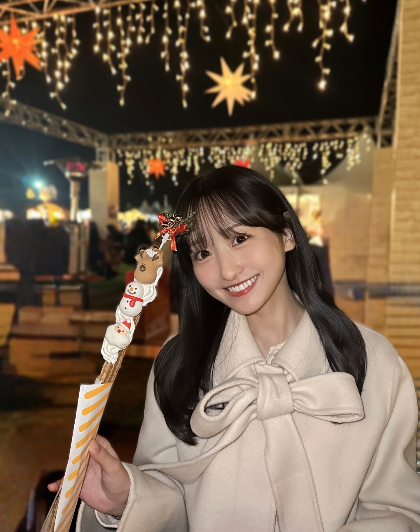 一ノ瀬美空「クリスマスマーケット、このチュロスが可愛すぎた〜🎅🦌」