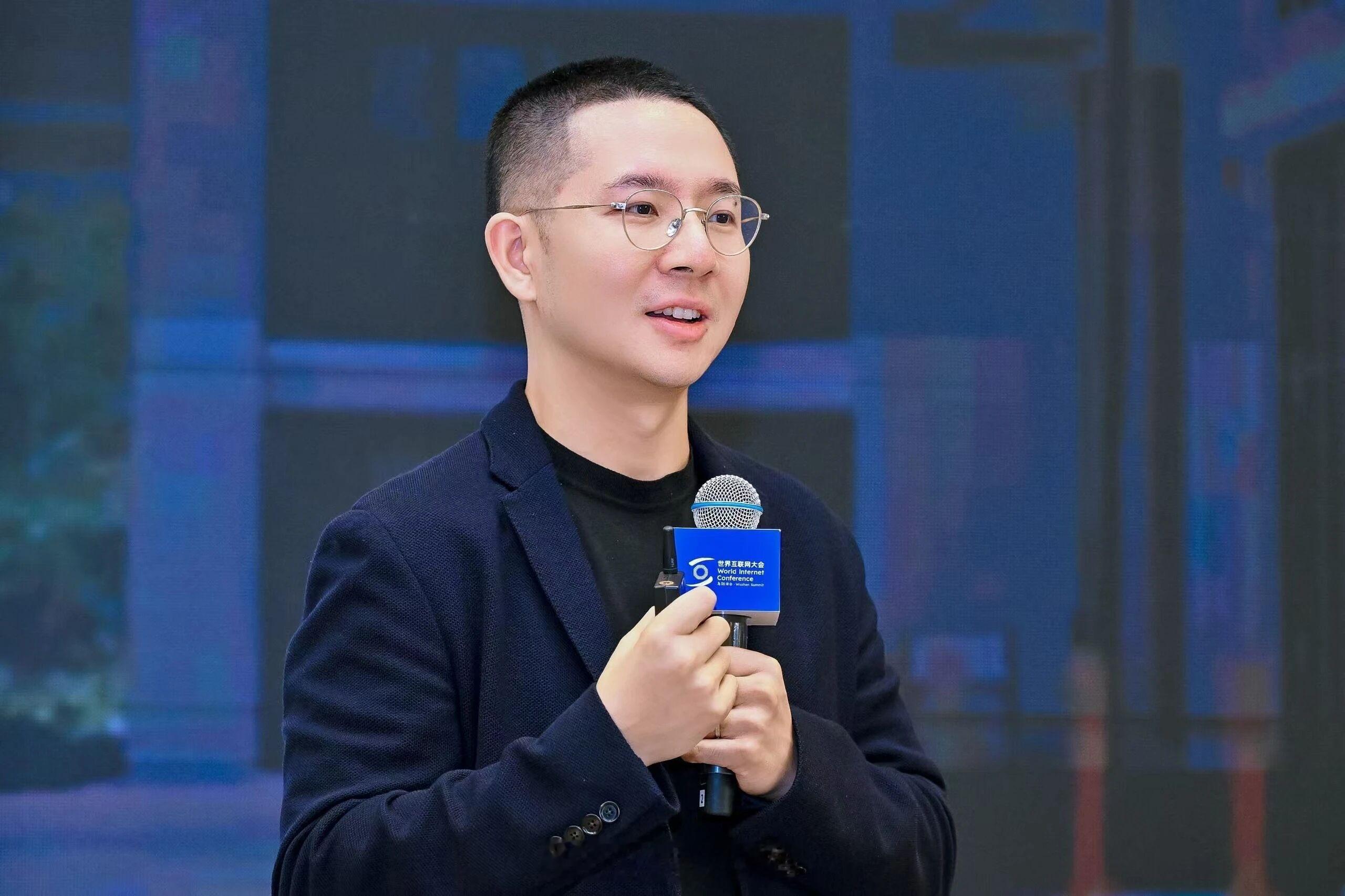 千里科技董事长印奇正式出任AI创业公司阶跃星辰董事长，负责公司战略节奏与技术