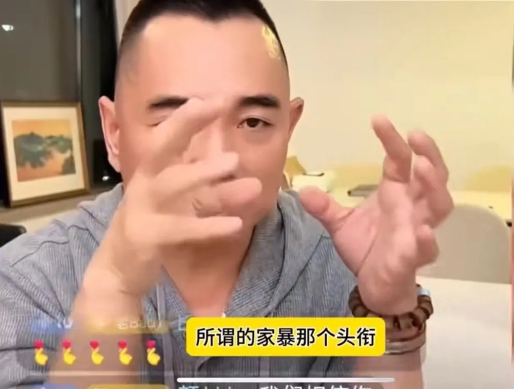 李湘，太让人意外了！近日，49岁的李湘登上热搜，没想到她还有这么一段过往，原来